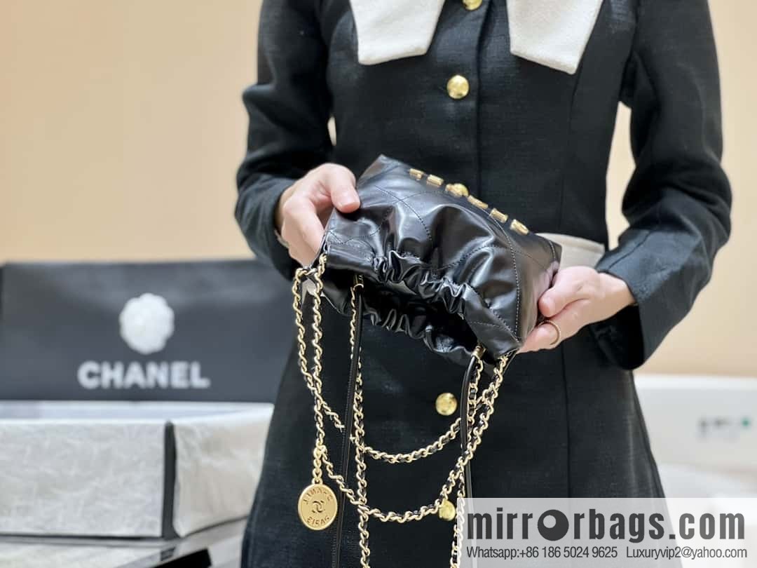 CHANEL 23S spring and summer series mini 22 bags AS3980 black/gold buckle