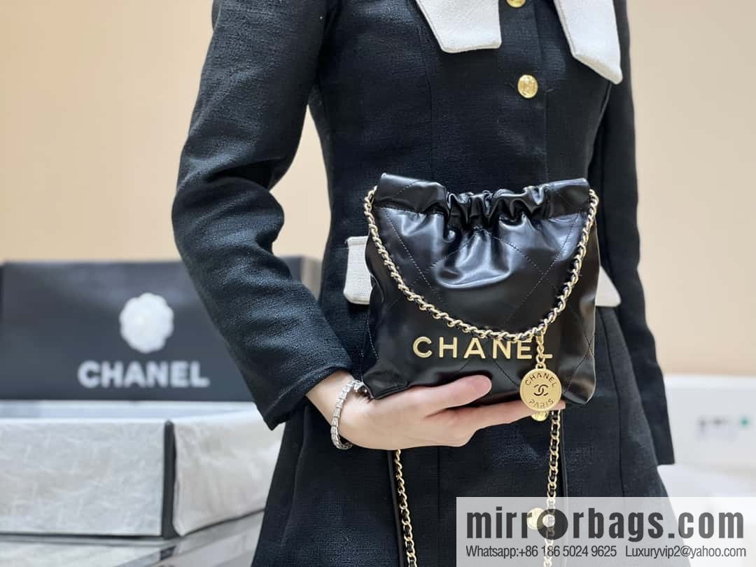 CHANEL 23S spring and summer series mini 22 bags AS3980 black/gold buckle