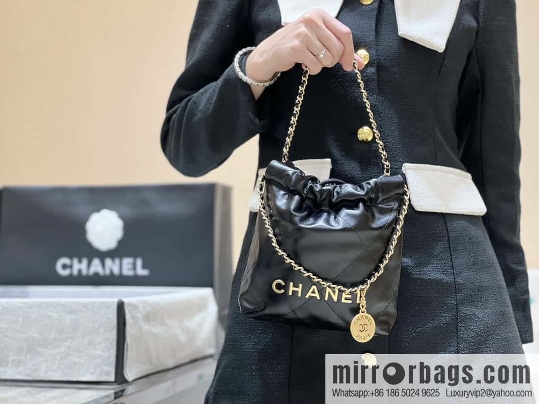 CHANEL 23S spring and summer series mini 22 bags AS3980 black/gold buckle