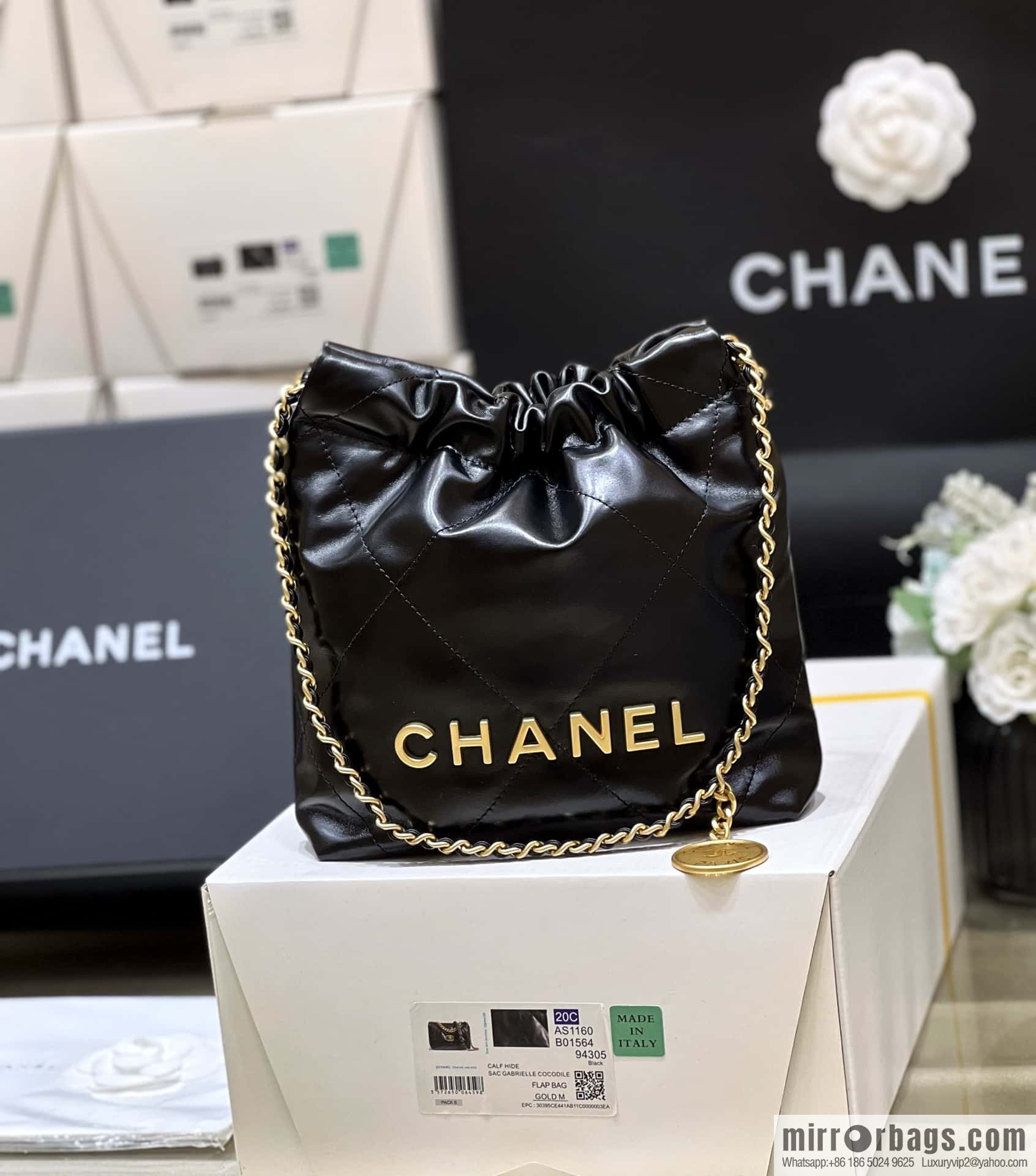 CHANEL 23S spring and summer series mini 22 bags AS3980 black/gold buckle