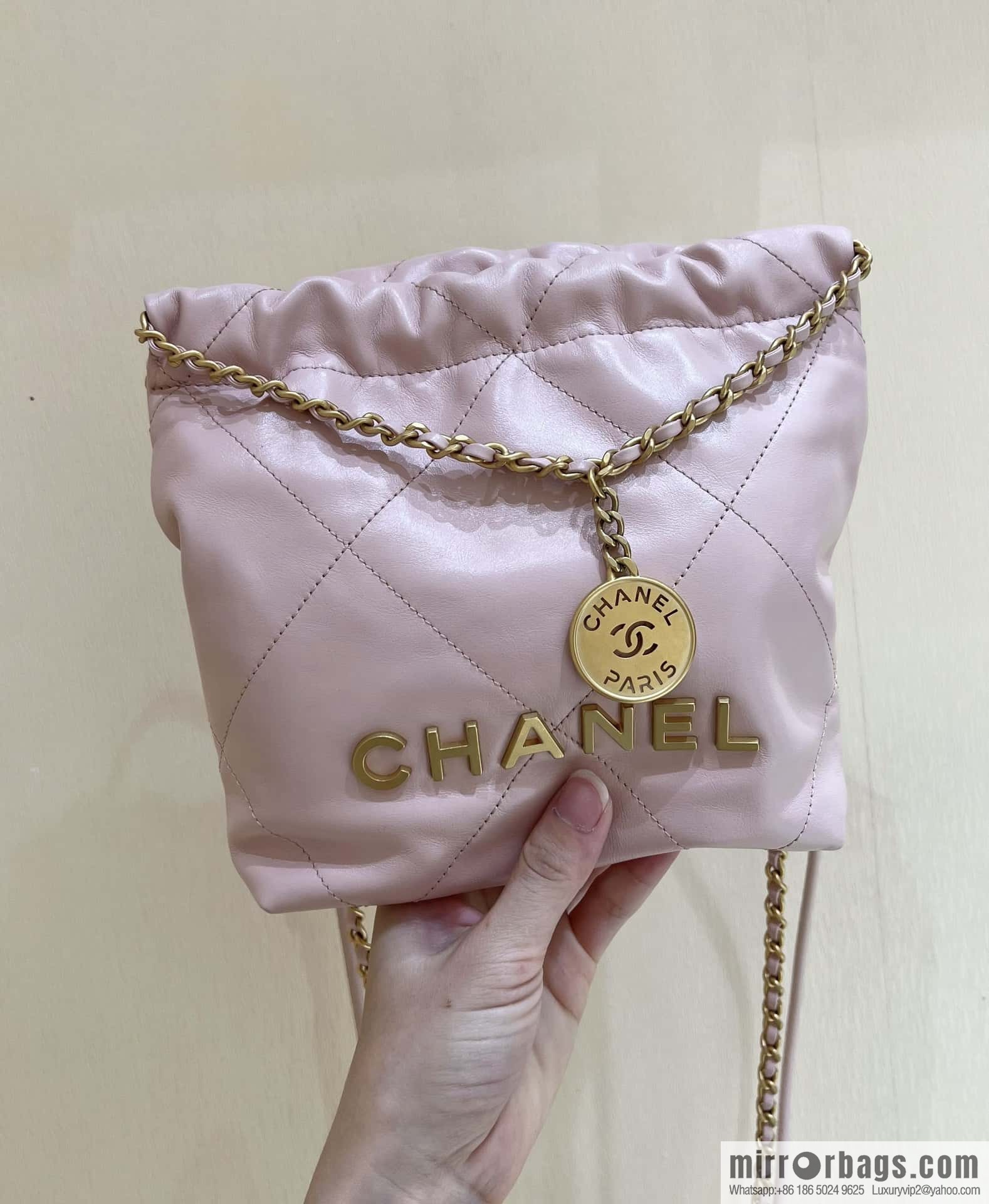 CHANEL 23S spring and summer series mini 22 bags AS3980 pink/gold buckle