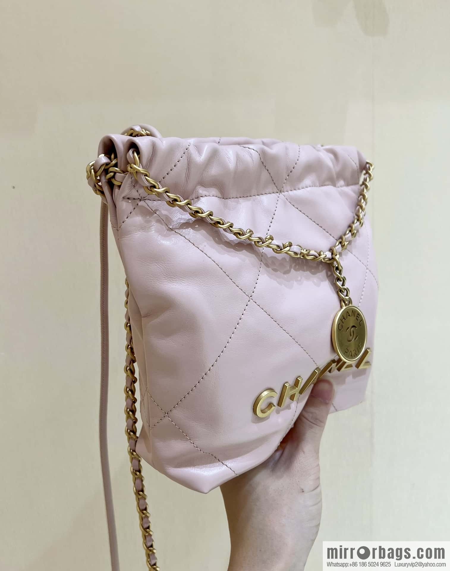 CHANEL 23S spring and summer series mini 22 bags AS3980 pink/gold buckle