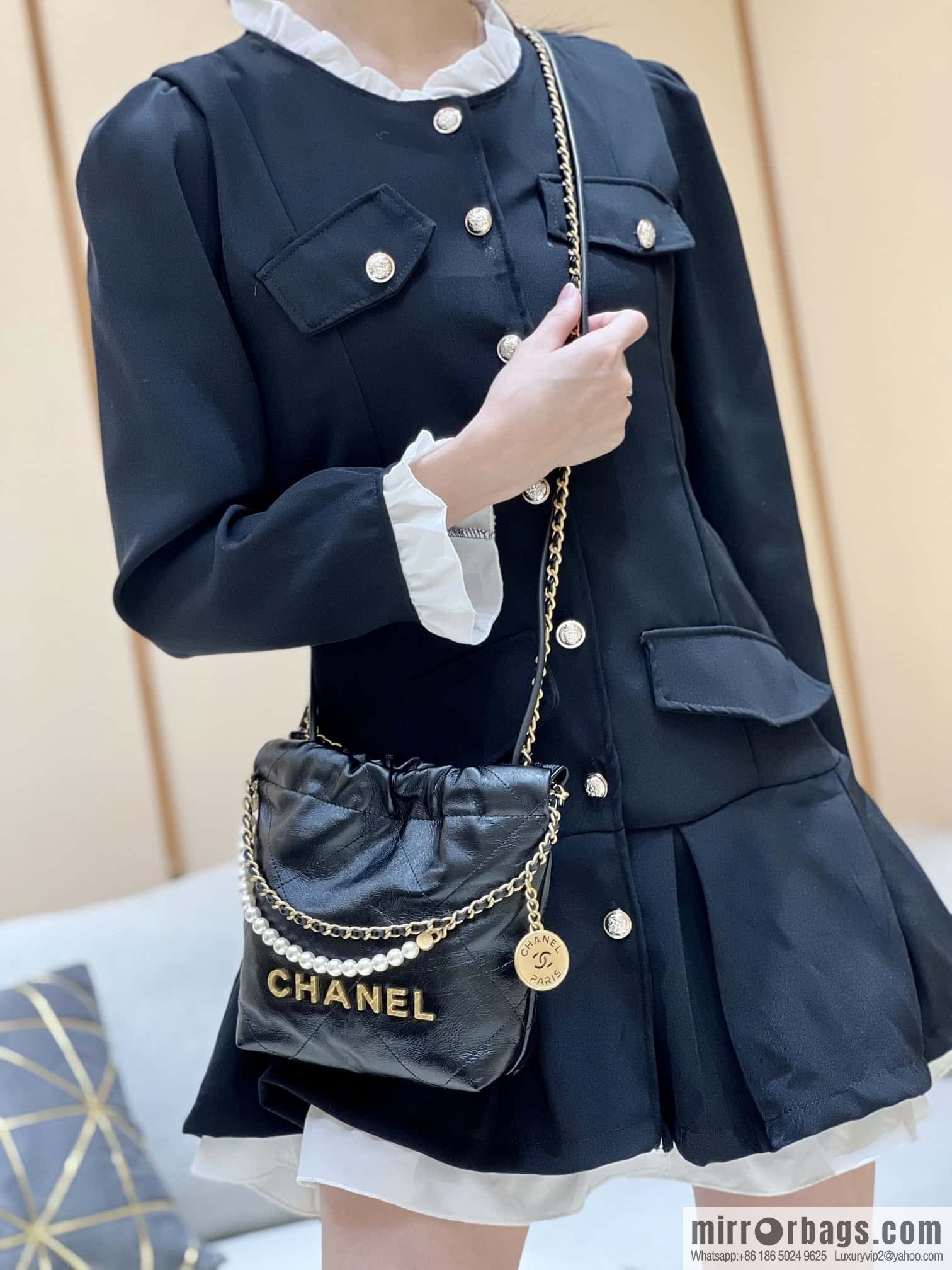 CHANEL 23S spring and summer series mini pearl 22 bags AS3980 black