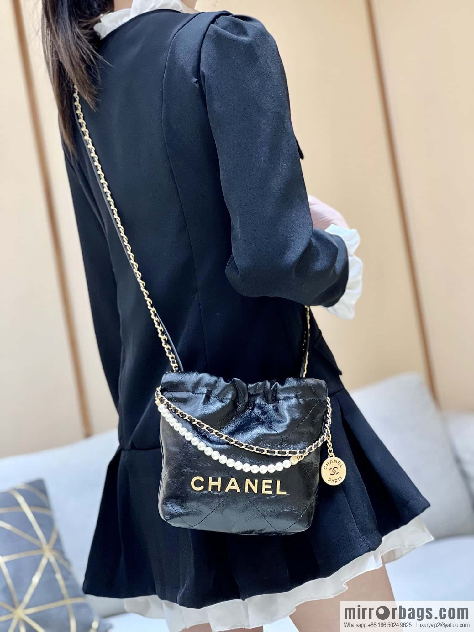 CHANEL 23S spring and summer series mini pearl 22 bags AS3980 black