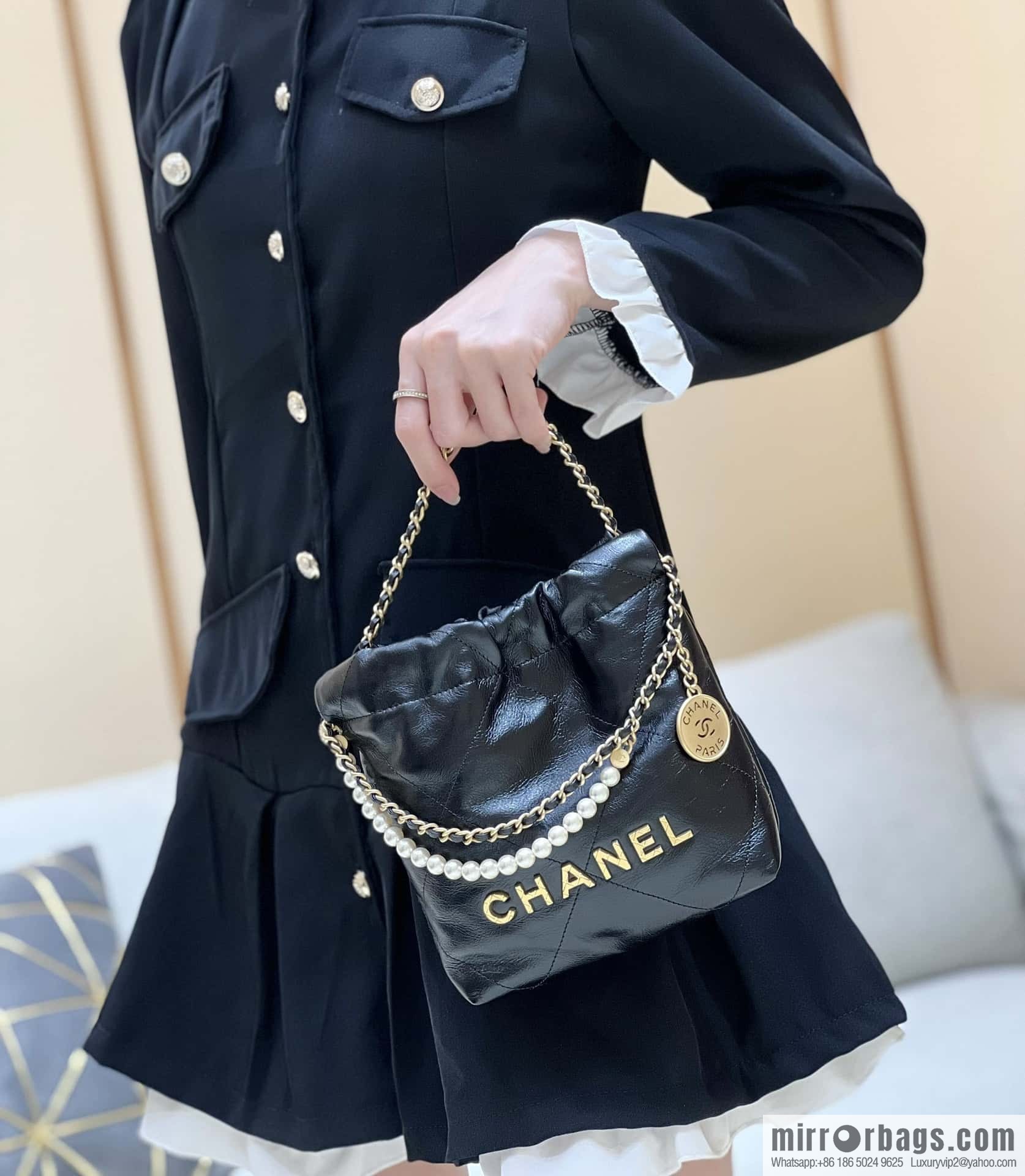 CHANEL 23S spring and summer series mini pearl 22 bags AS3980 black