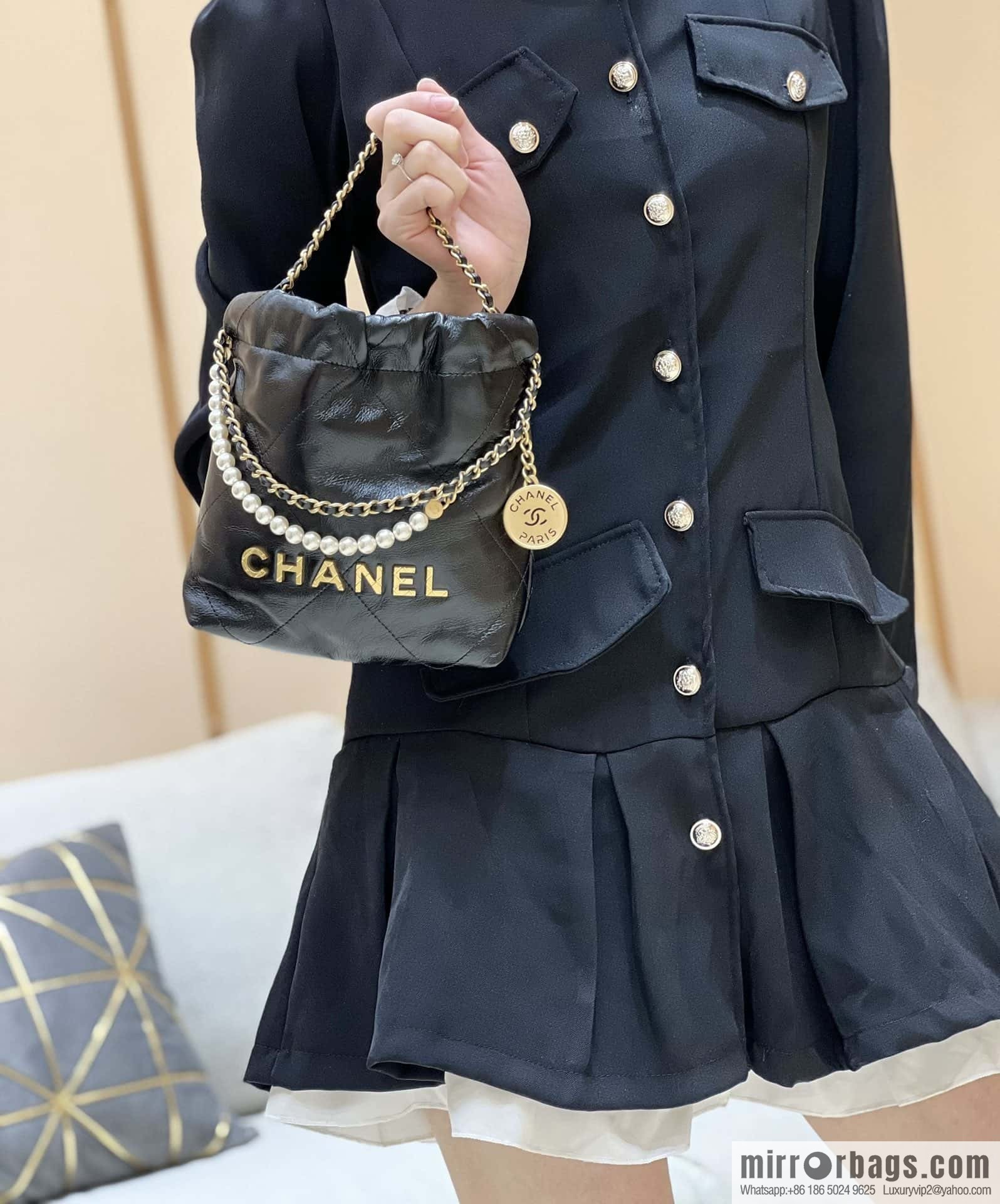 CHANEL 23S spring and summer series mini pearl 22 bags AS3980 black