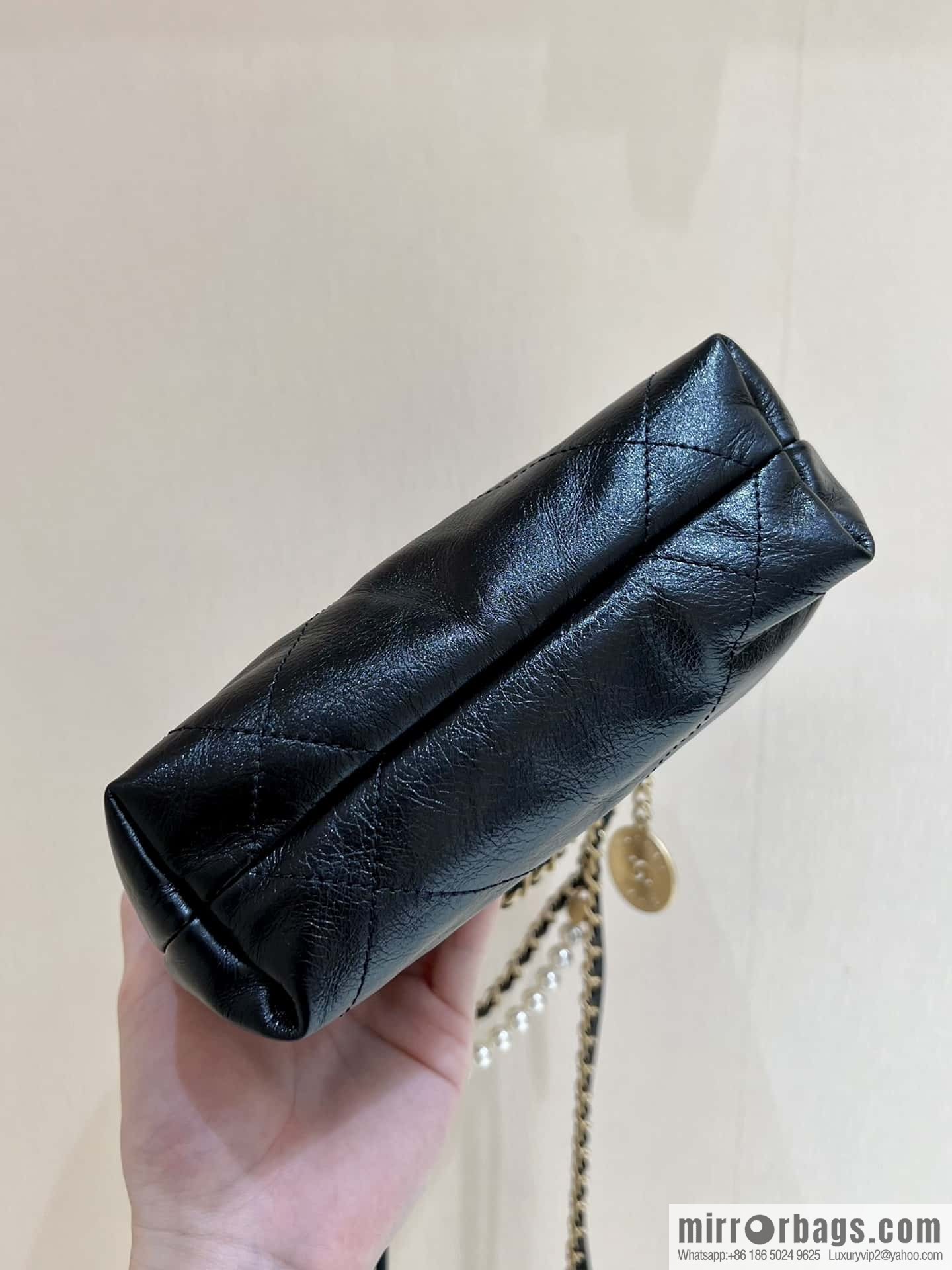 CHANEL 23S spring and summer series mini pearl 22 bags AS3980 black