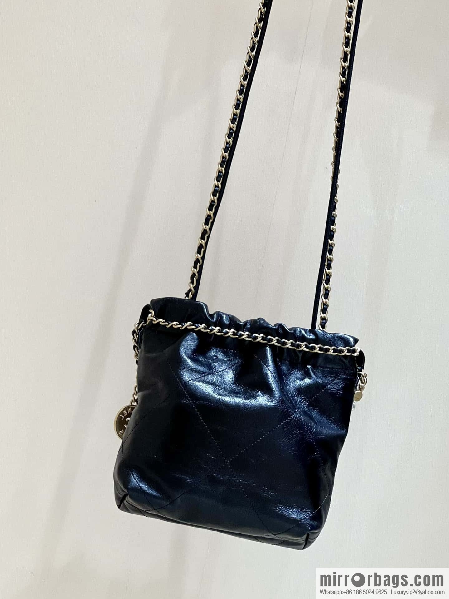 CHANEL 23S spring and summer series mini pearl 22 bags AS3980 black