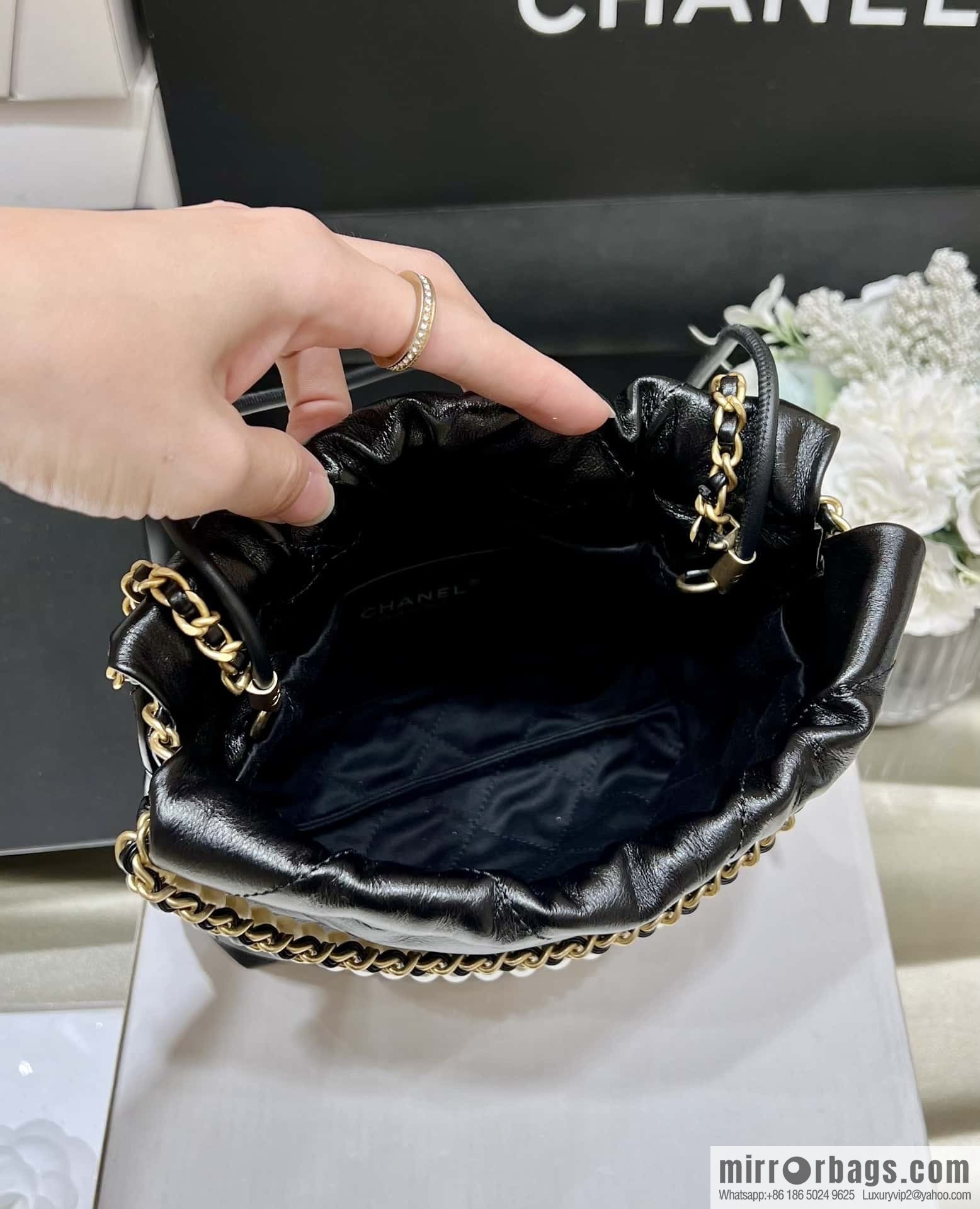 CHANEL 23S spring and summer series mini pearl 22 bags AS3980 black