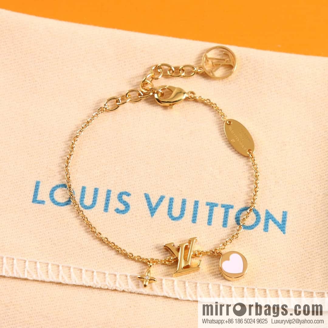 Louis Vuitton Louis Vuitton Qixi Festival limited LV pink peach heart love necklace, bracelet