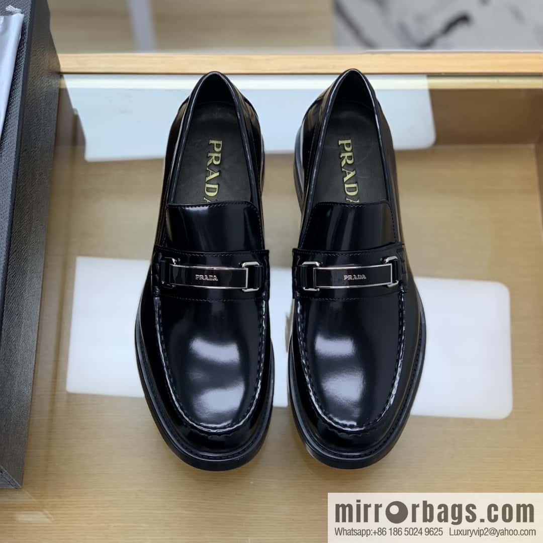 PRADA Prada men's loafers crafted in black smooth cow leather (fabric)