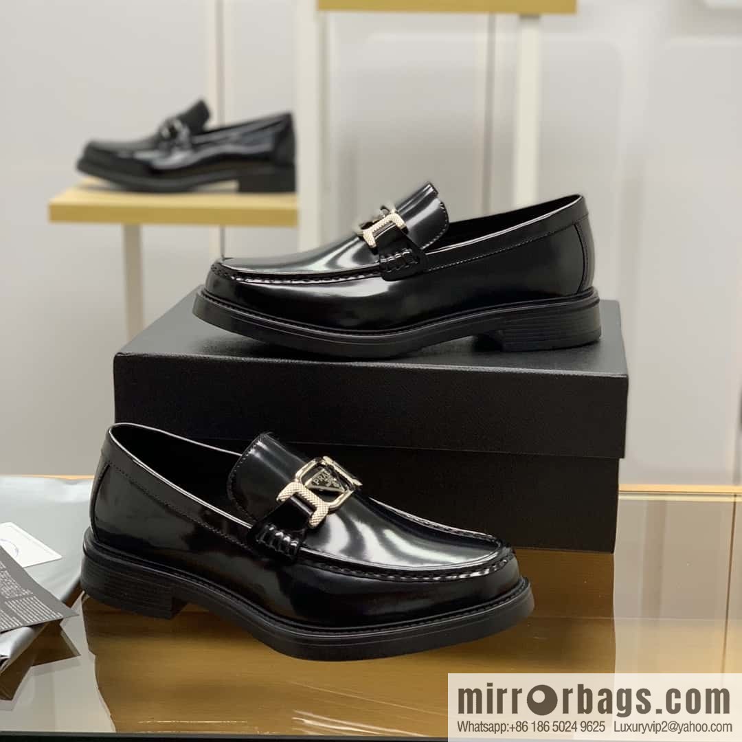 PRADA Prada men's loafers crafted in black smooth cow leather (fabric)
