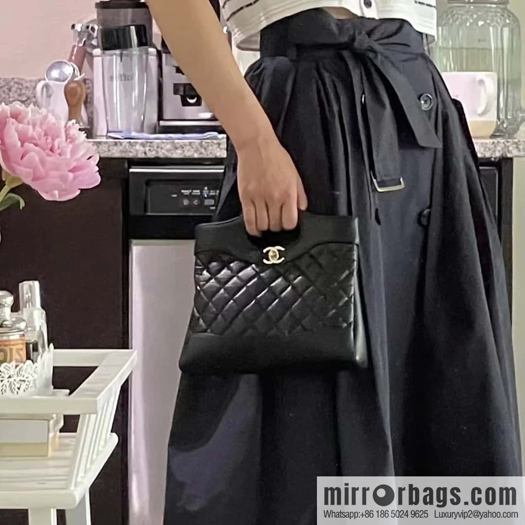 CHANEL 23A Superior Handicraft Series 31bag mini AS4133