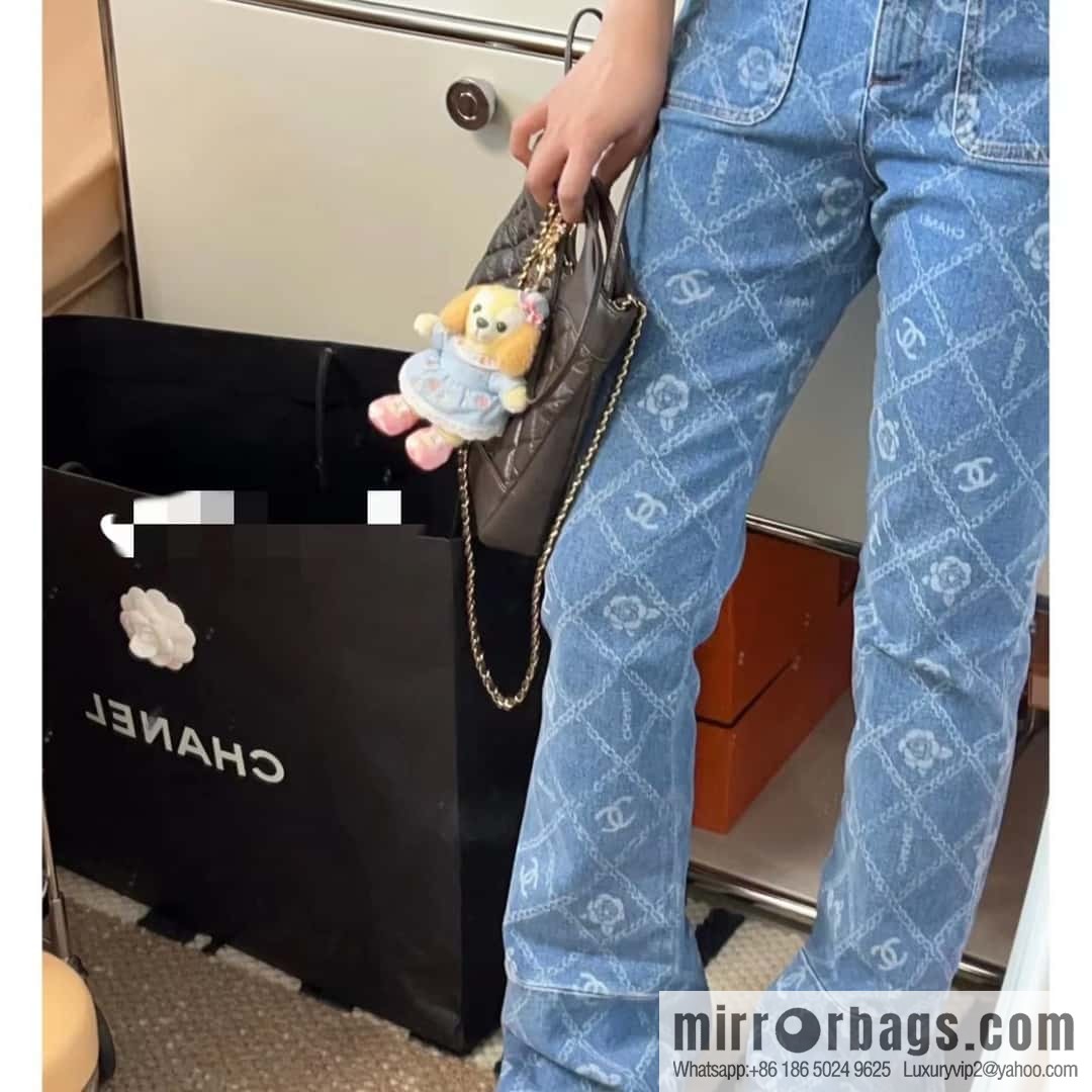 CHANEL 23A Superior Handicraft Series 31bag mini AS4133