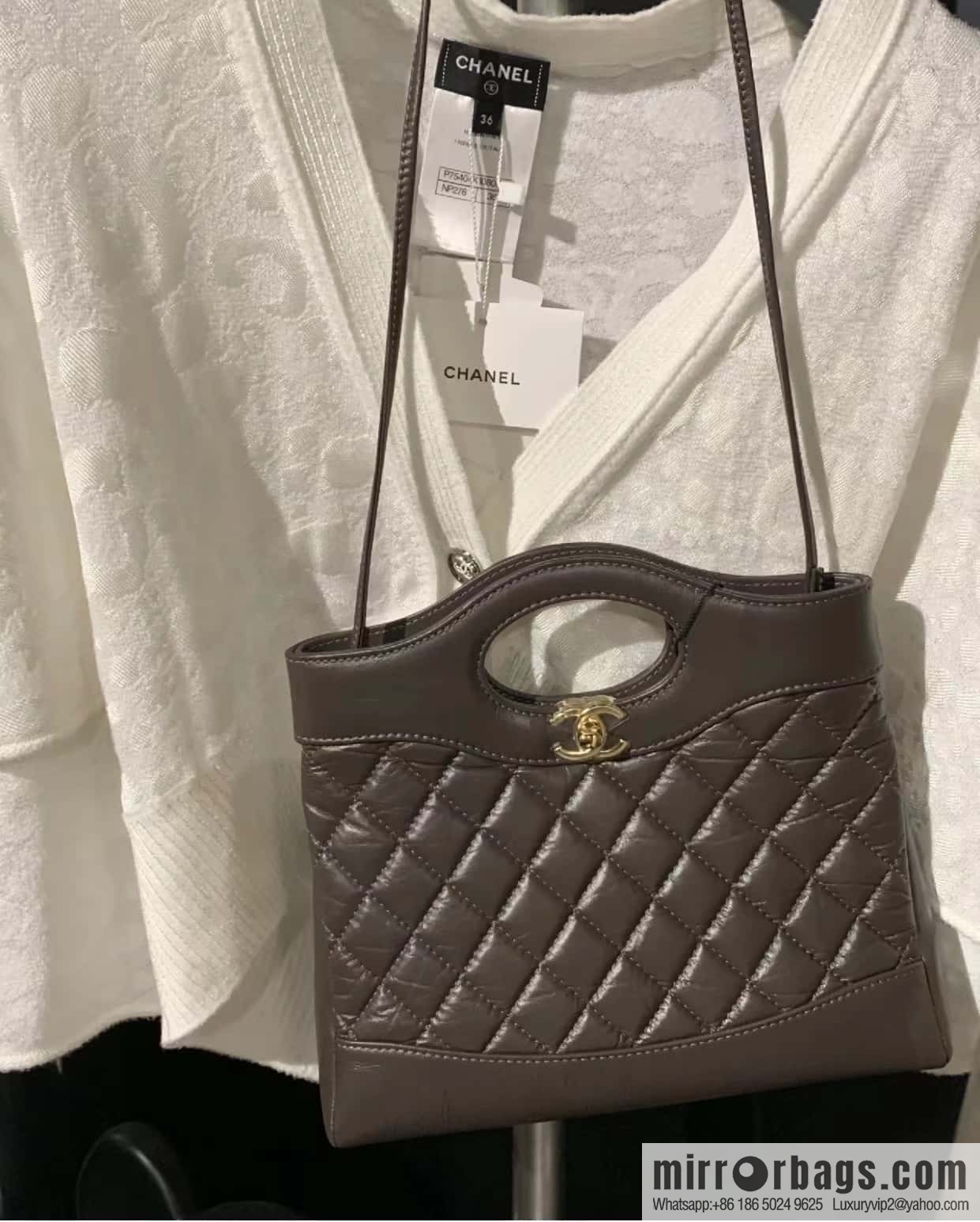 CHANEL 23A Superior Handicraft Series 31bag mini AS4133