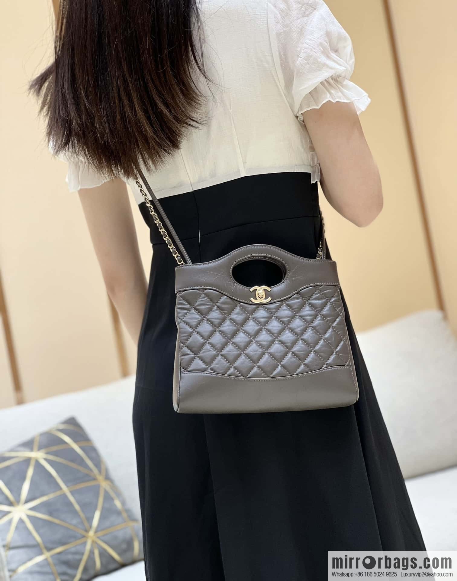 CHANEL 23A Superior Handicraft Series 31bag mini AS4133