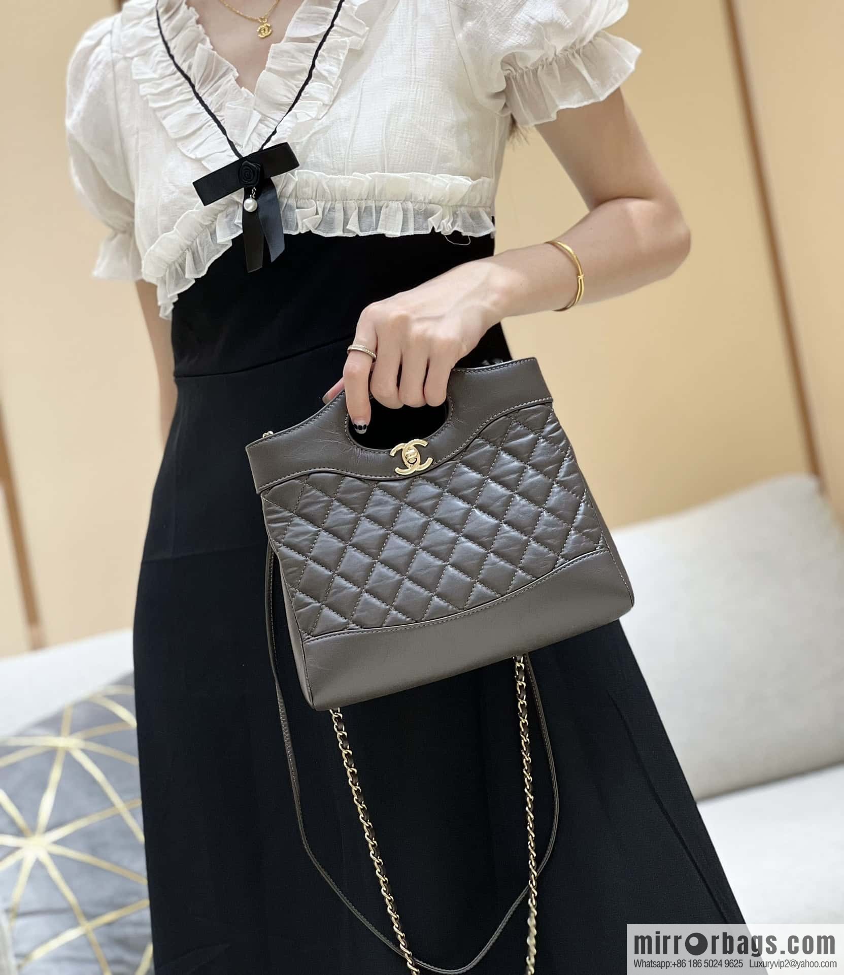 CHANEL 23A Superior Handicraft Series 31bag mini AS4133