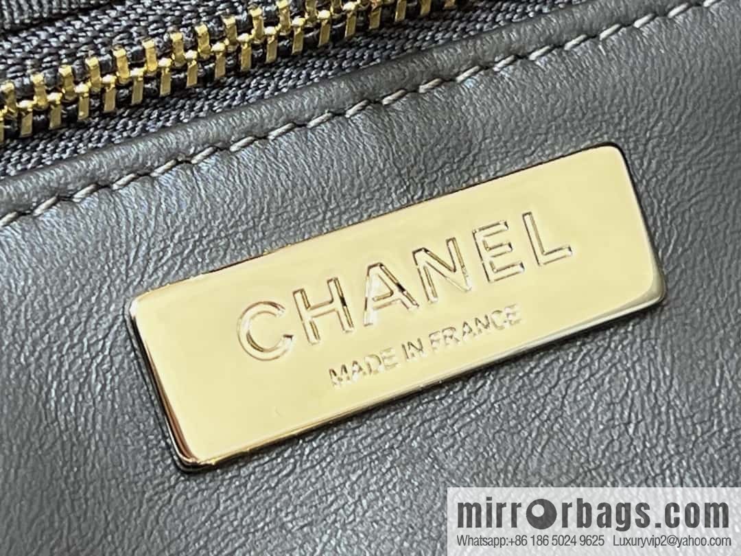 CHANEL 23A Superior Handicraft Series 31bag mini AS4133