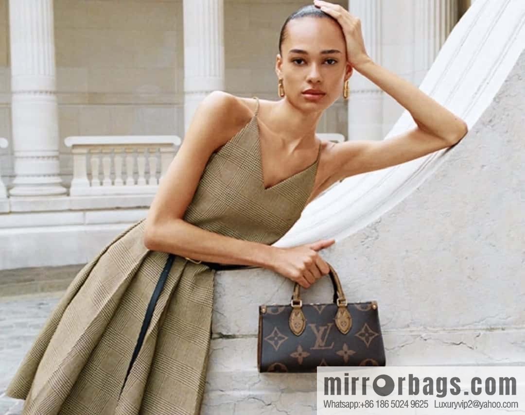 LV M46653 OnTheGo East West