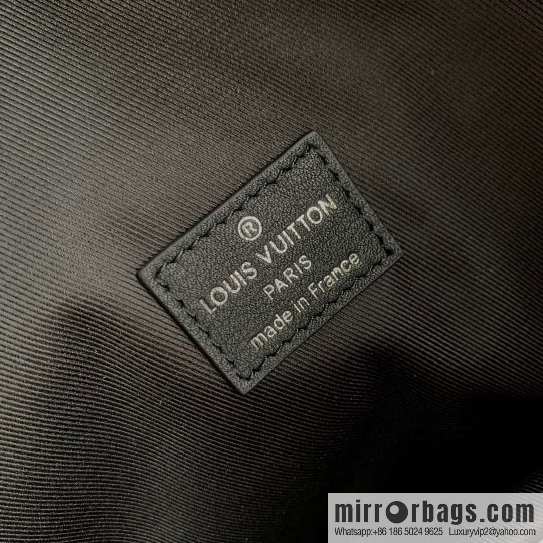 LV M46554 Helmet Bag