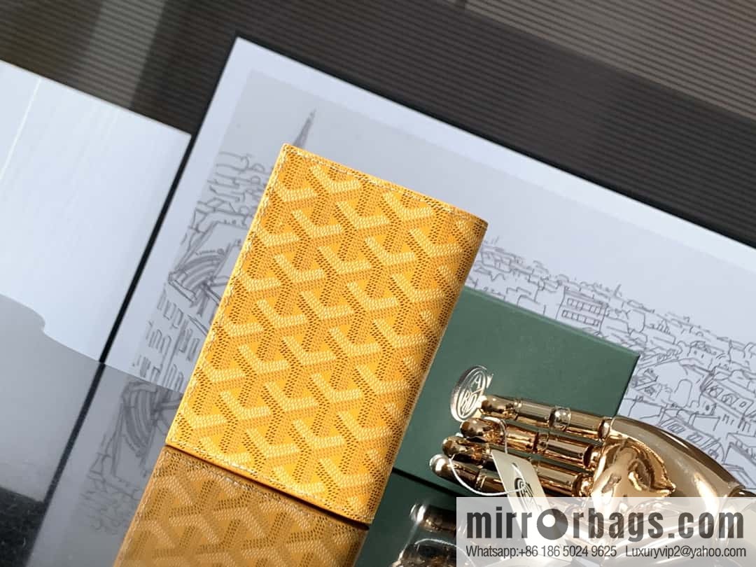 Goyard Grenelle passport holder 7706