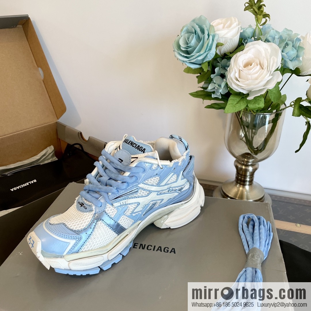 𝐁𝐚𝐥𝐞𝐧𝐜𝐢𝐚𝐠𝐚 𝐑𝐮𝐧𝐧𝐞𝐫| seven generations. Vintage do old dad sneakers