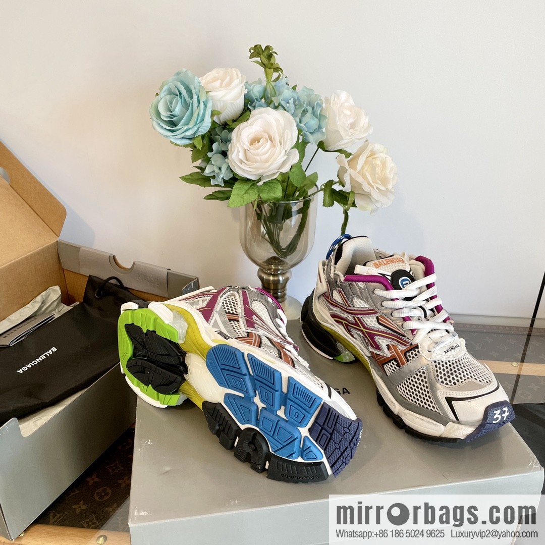 𝐁𝐚𝐥𝐞𝐧𝐜𝐢𝐚𝐠𝐚 𝐑𝐮𝐧𝐧𝐞𝐫| seven generations. Vintage do old dad sneakers