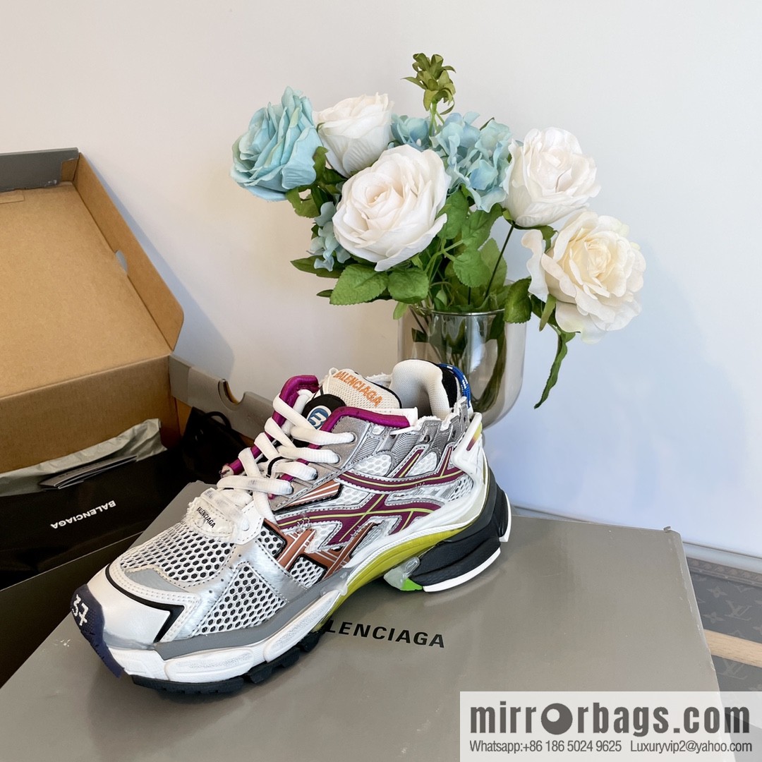 𝐁𝐚𝐥𝐞𝐧𝐜𝐢𝐚𝐠𝐚 𝐑𝐮𝐧𝐧𝐞𝐫| seven generations. Vintage do old dad sneakers