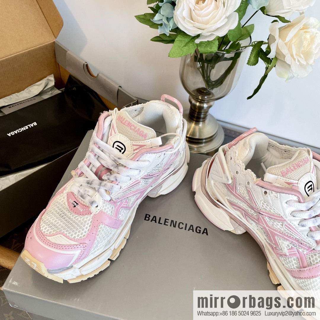 𝐁𝐚𝐥𝐞𝐧𝐜𝐢𝐚𝐠𝐚 𝐑𝐮𝐧𝐧𝐞𝐫| seven generations. Vintage do old dad sneakers