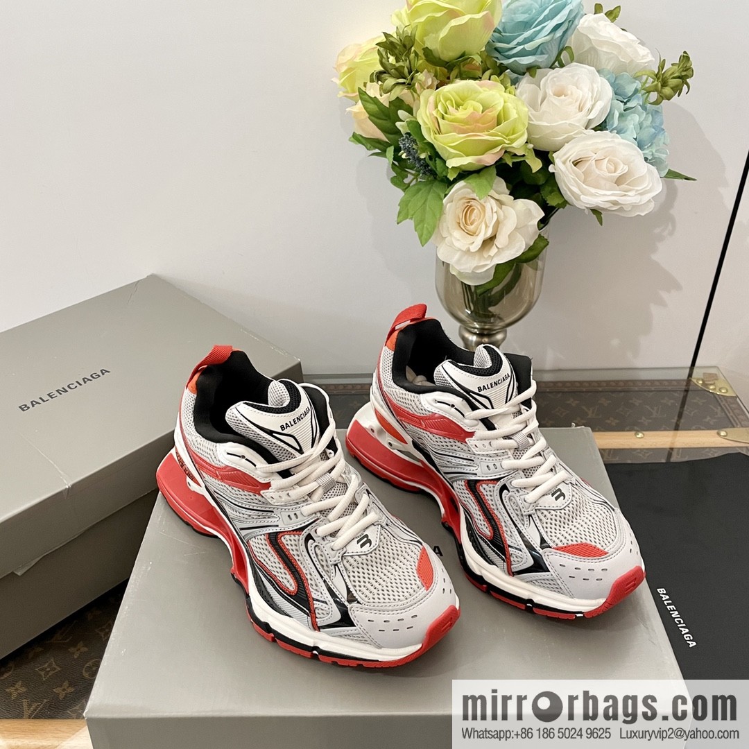 𝐁𝐚𝐥𝐞𝐧𝐜𝐢𝐚𝐠𝐚|||𝐗-𝐏𝐚𝐧𝐝𝐞𝐫 series. Vintage old spring shoes