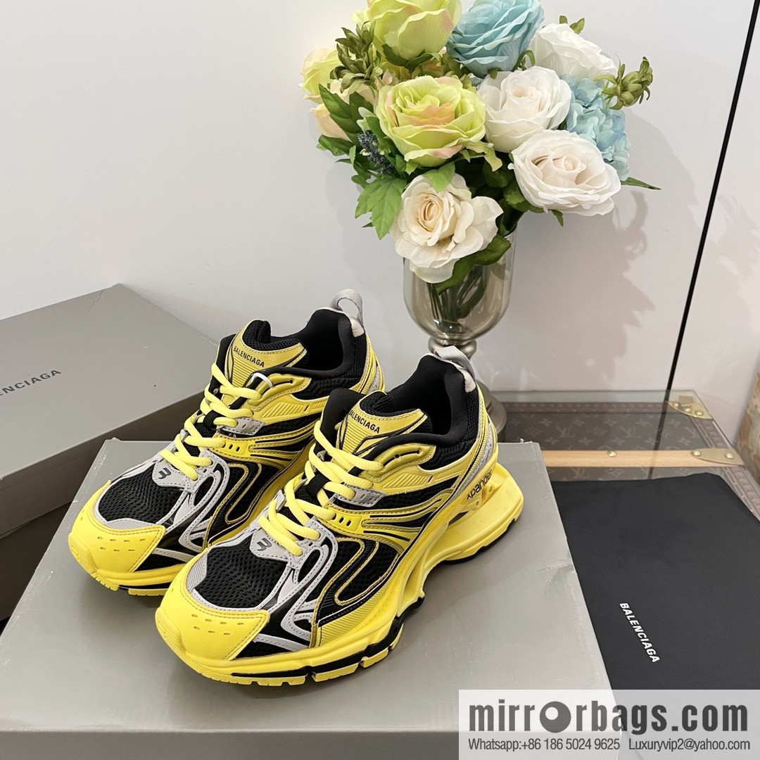 𝐁𝐚𝐥𝐞𝐧𝐜𝐢𝐚𝐠𝐚|||𝐗-𝐏𝐚𝐧𝐝𝐞𝐫 series. Vintage old spring shoes