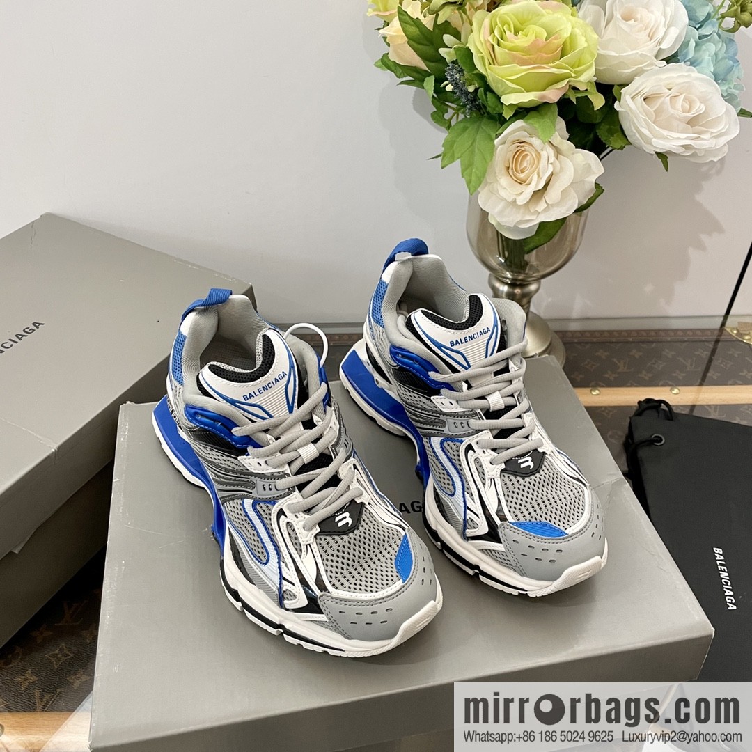 𝐁𝐚𝐥𝐞𝐧𝐜𝐢𝐚𝐠𝐚|||𝐗-𝐏𝐚𝐧𝐝𝐞𝐫 series. Vintage old spring shoes