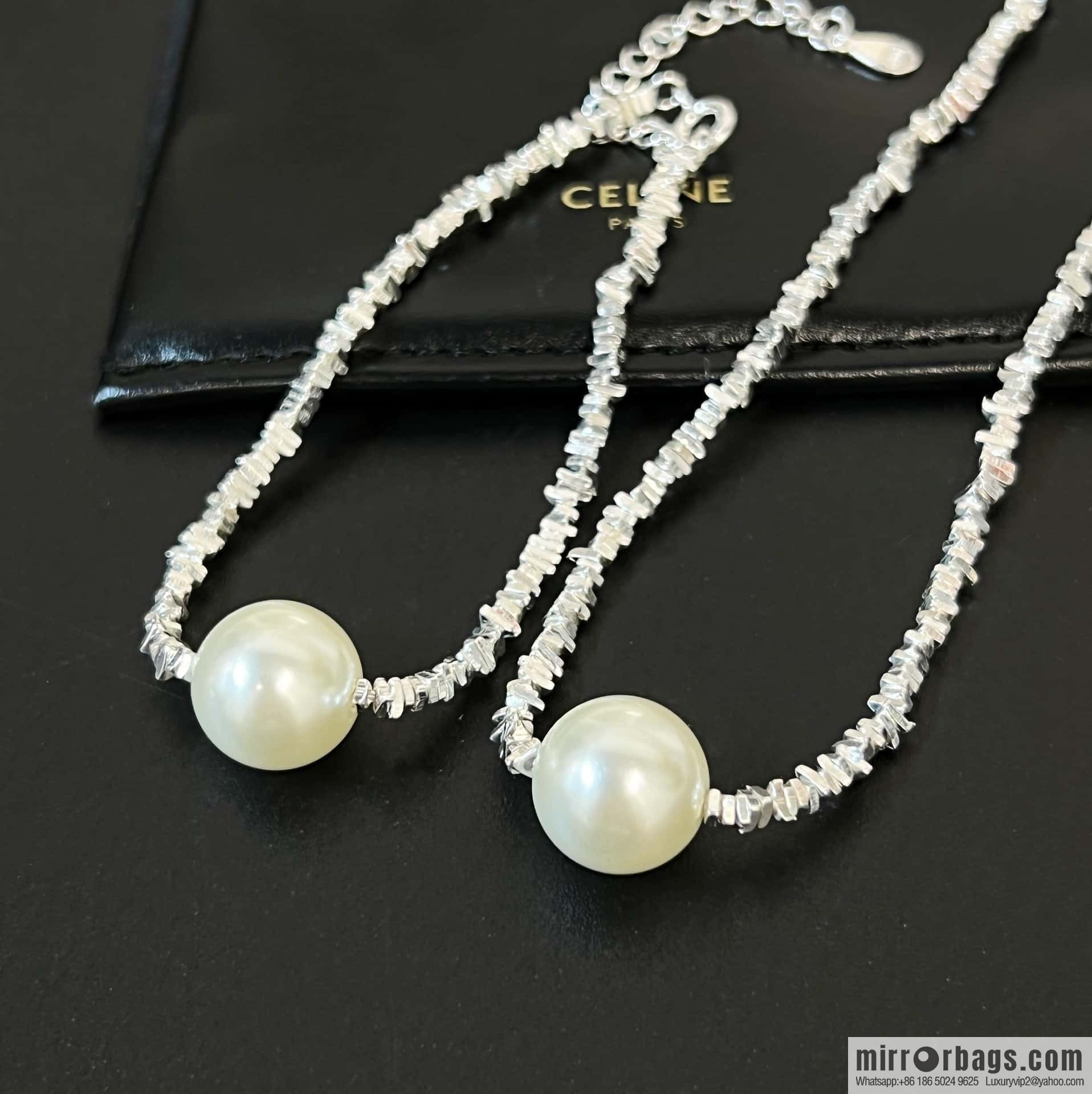 Celine new Internet celebrity explosion minimalist broken silver pearl bracelet, necklace