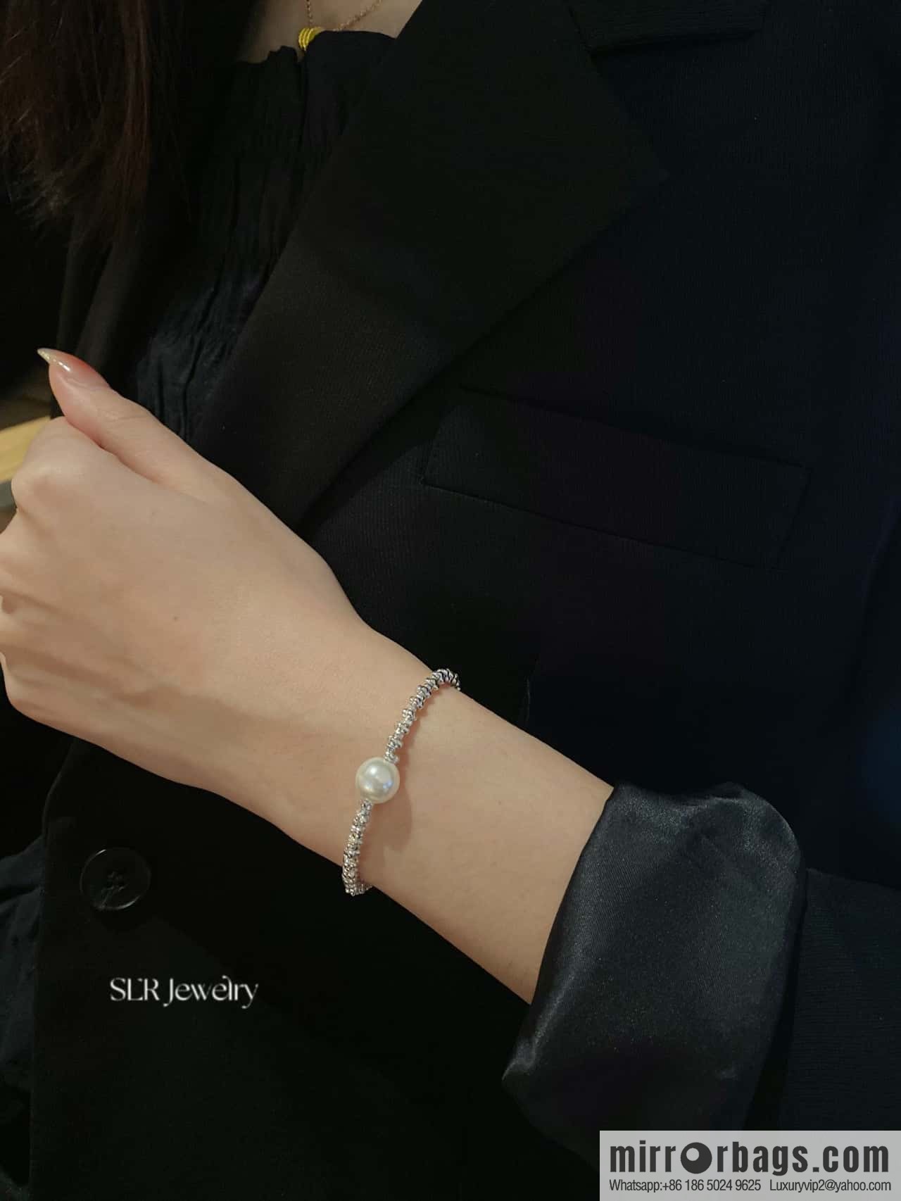 Celine new Internet celebrity explosion minimalist broken silver pearl bracelet, necklace