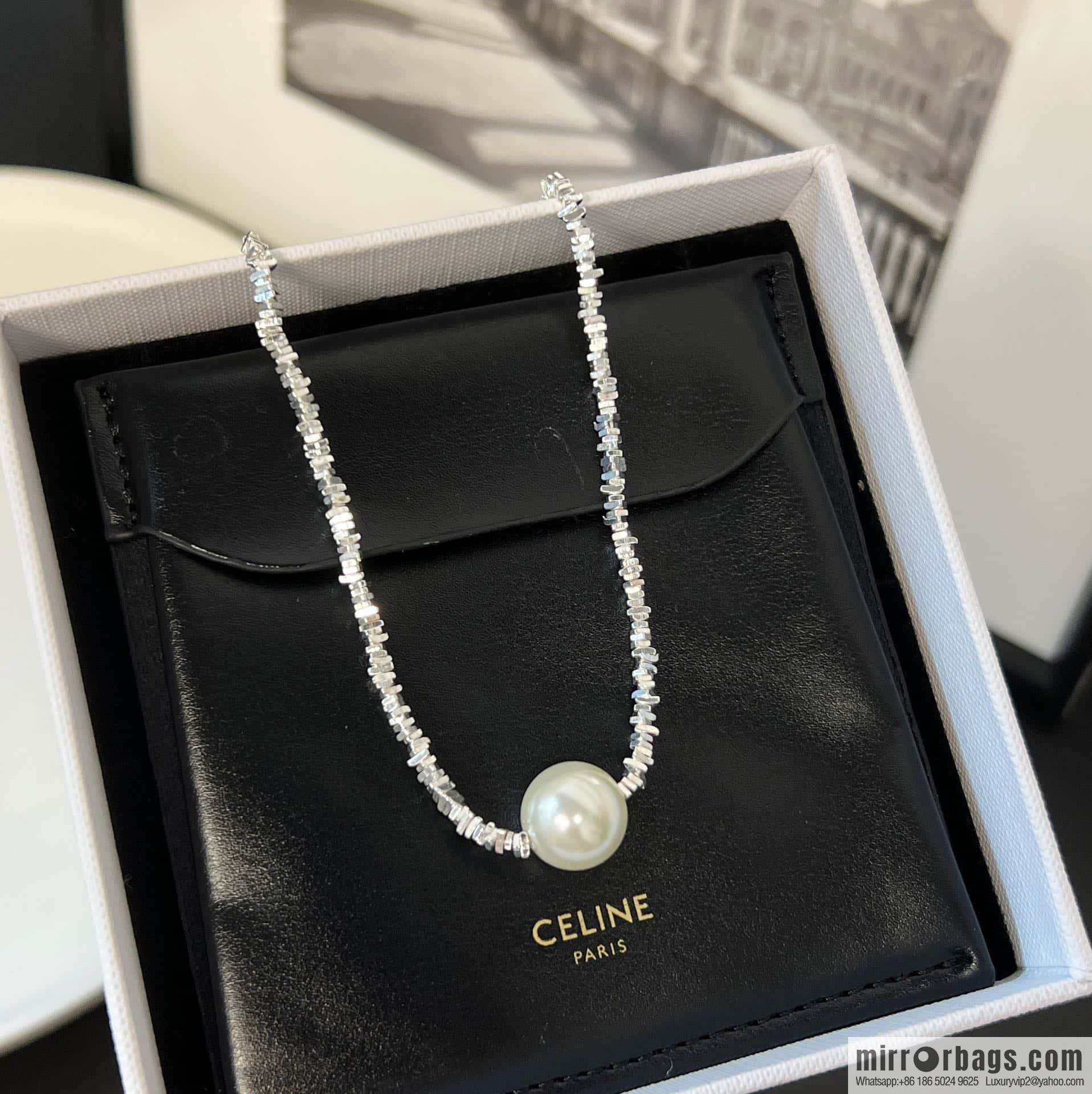 Celine new Internet celebrity explosion minimalist broken silver pearl bracelet, necklace