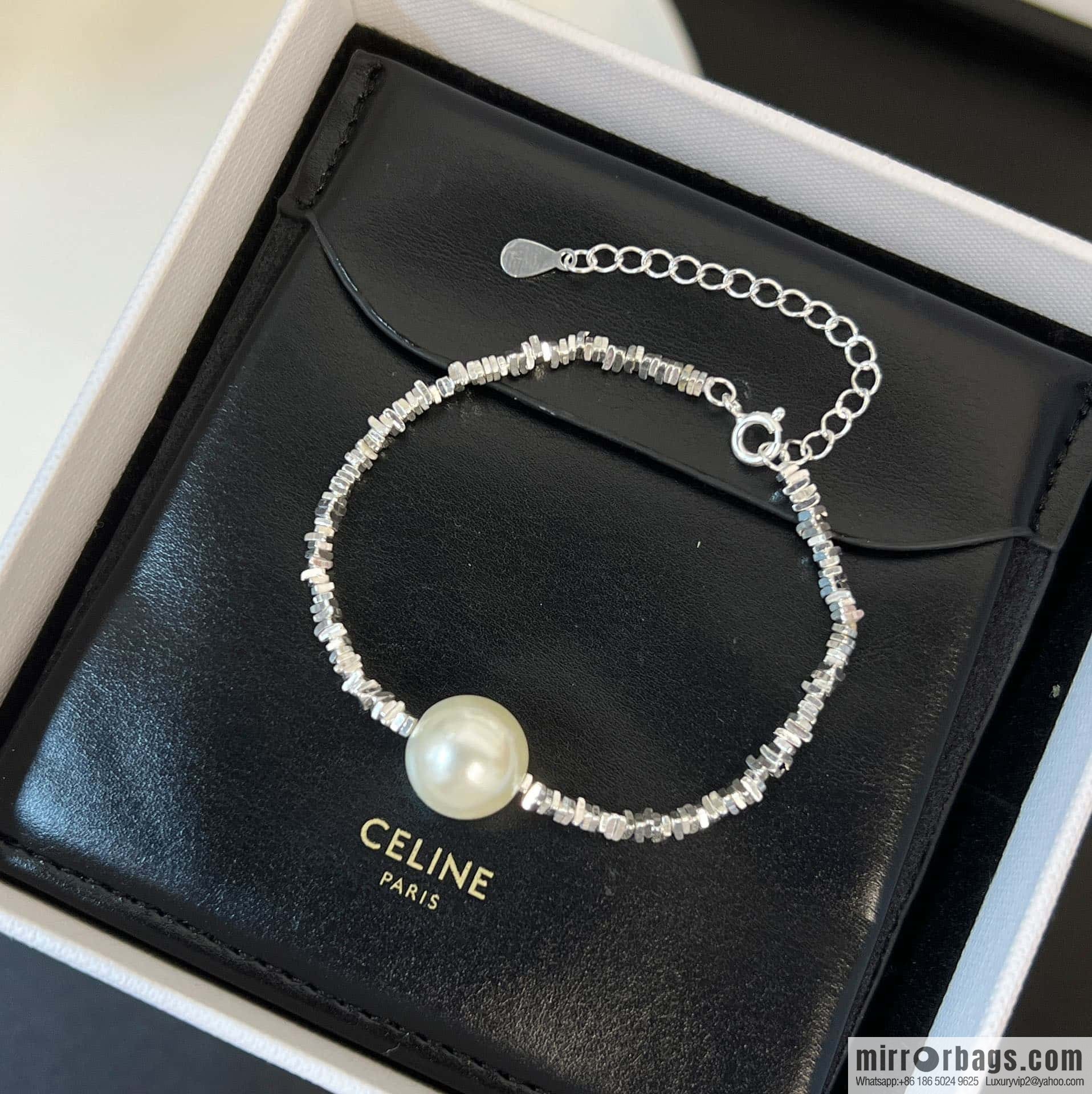 Celine new Internet celebrity explosion minimalist broken silver pearl bracelet, necklace