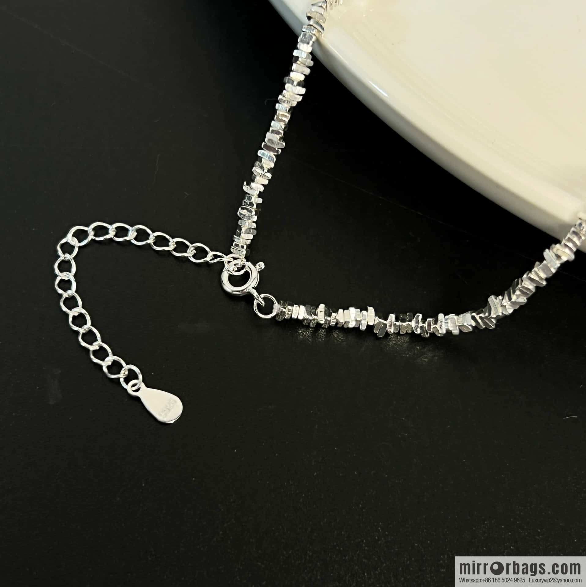 Celine new Internet celebrity explosion minimalist broken silver pearl bracelet, necklace