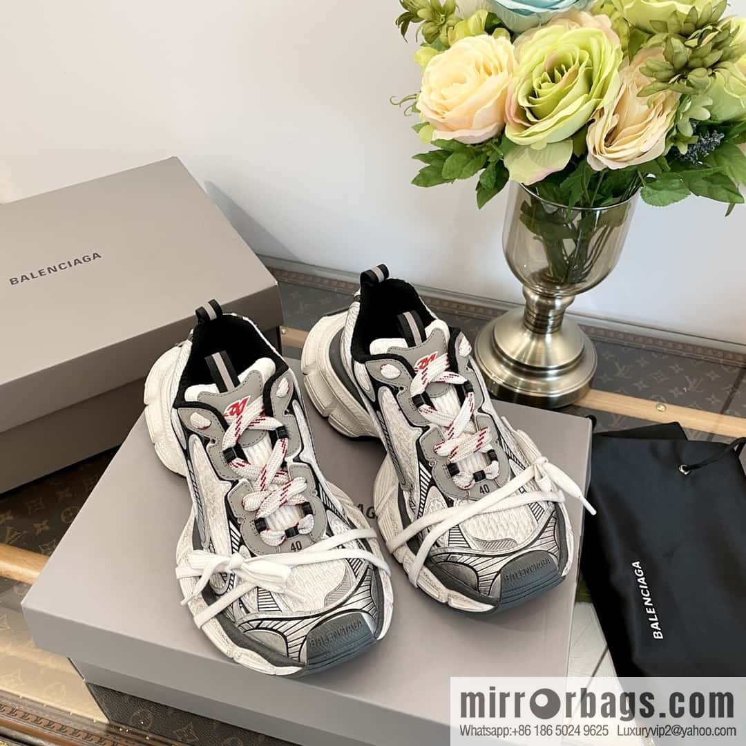 ๐๐๐ฅ๐๐ง๐๐ข๐๐ ๐โข 3 ๐๐|||๐๐๐๐ new Vintage old sports dad shoes