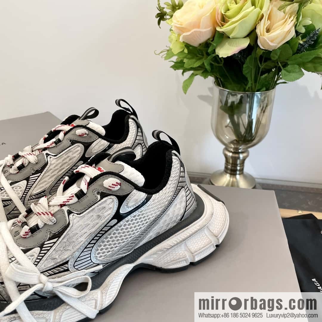๐๐๐ฅ๐๐ง๐๐ข๐๐ ๐โข 3 ๐๐|||๐๐๐๐ new Vintage old sports dad shoes