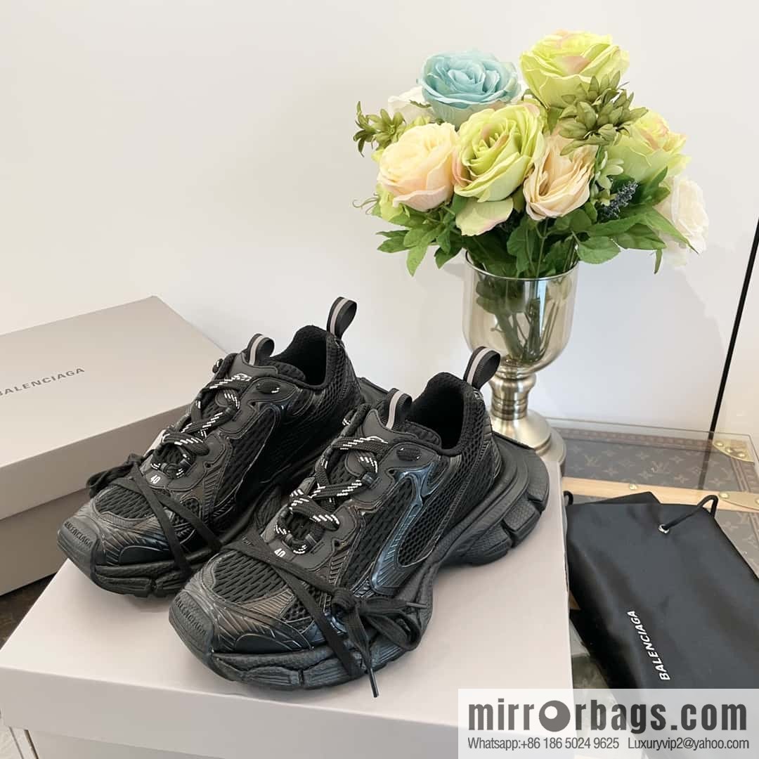 ๐๐๐ฅ๐๐ง๐๐ข๐๐ ๐โข 3 ๐๐|||๐๐๐๐ new Vintage old sports dad shoes
