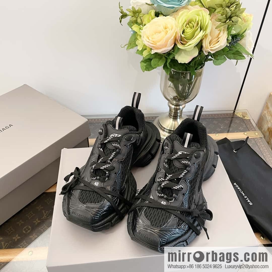 ๐๐๐ฅ๐๐ง๐๐ข๐๐ ๐โข 3 ๐๐|||๐๐๐๐ new Vintage old sports dad shoes