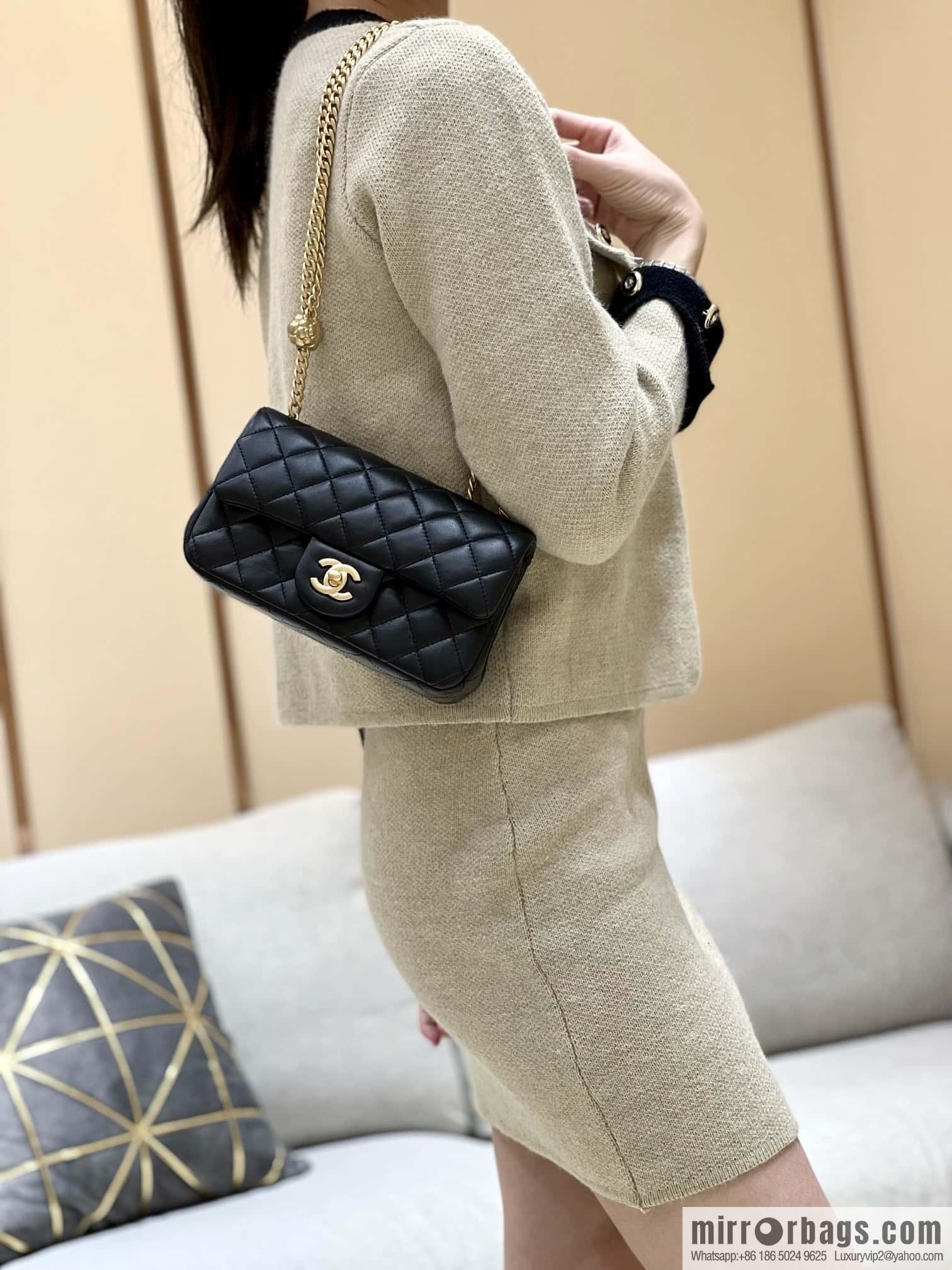 CHANEL 23S Camellia adjustment buckle, large mini20cm AS4041