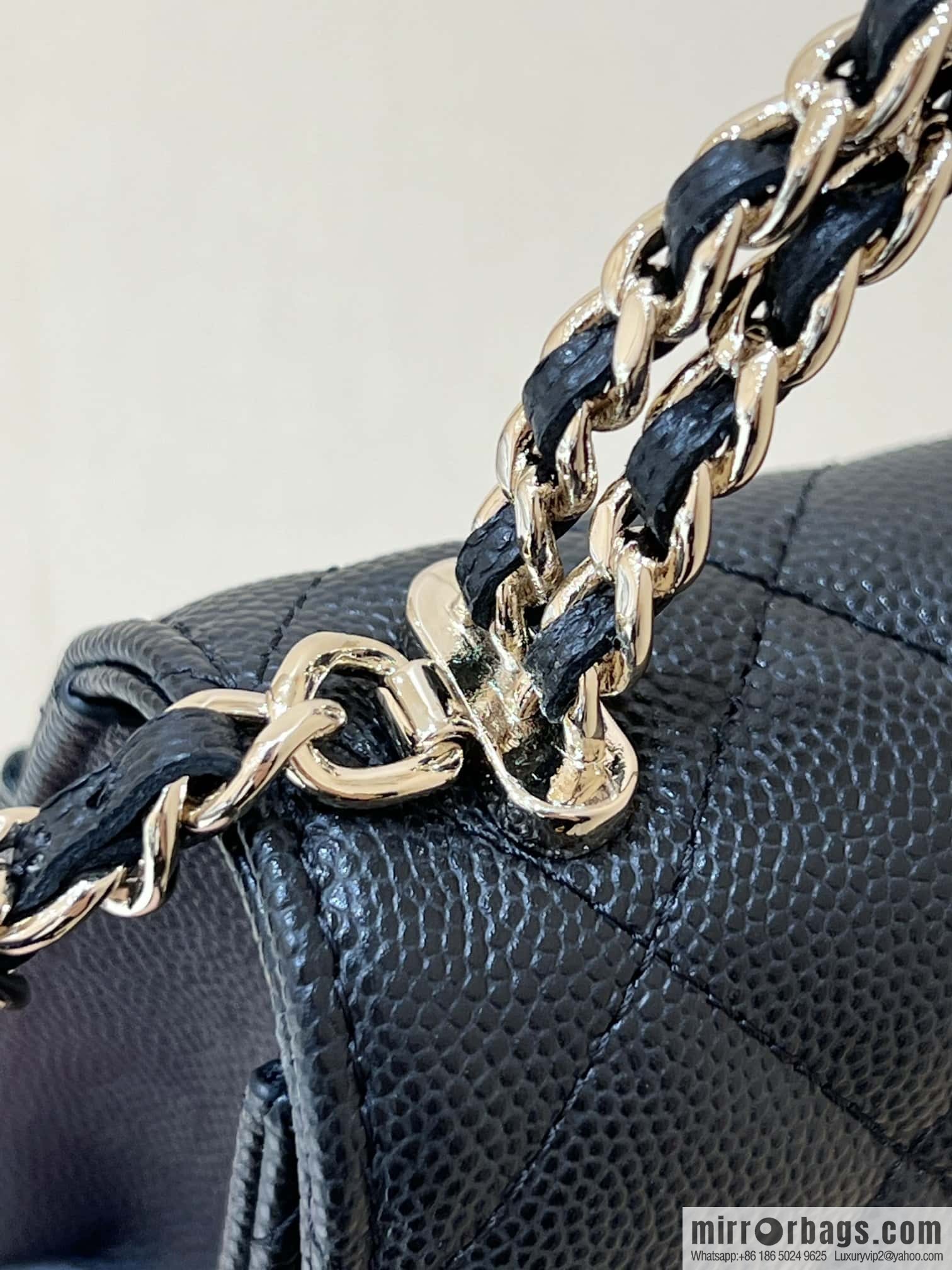 CHANEL 23P spring and summer trailer series Kelly leather handle bag AP3237 black