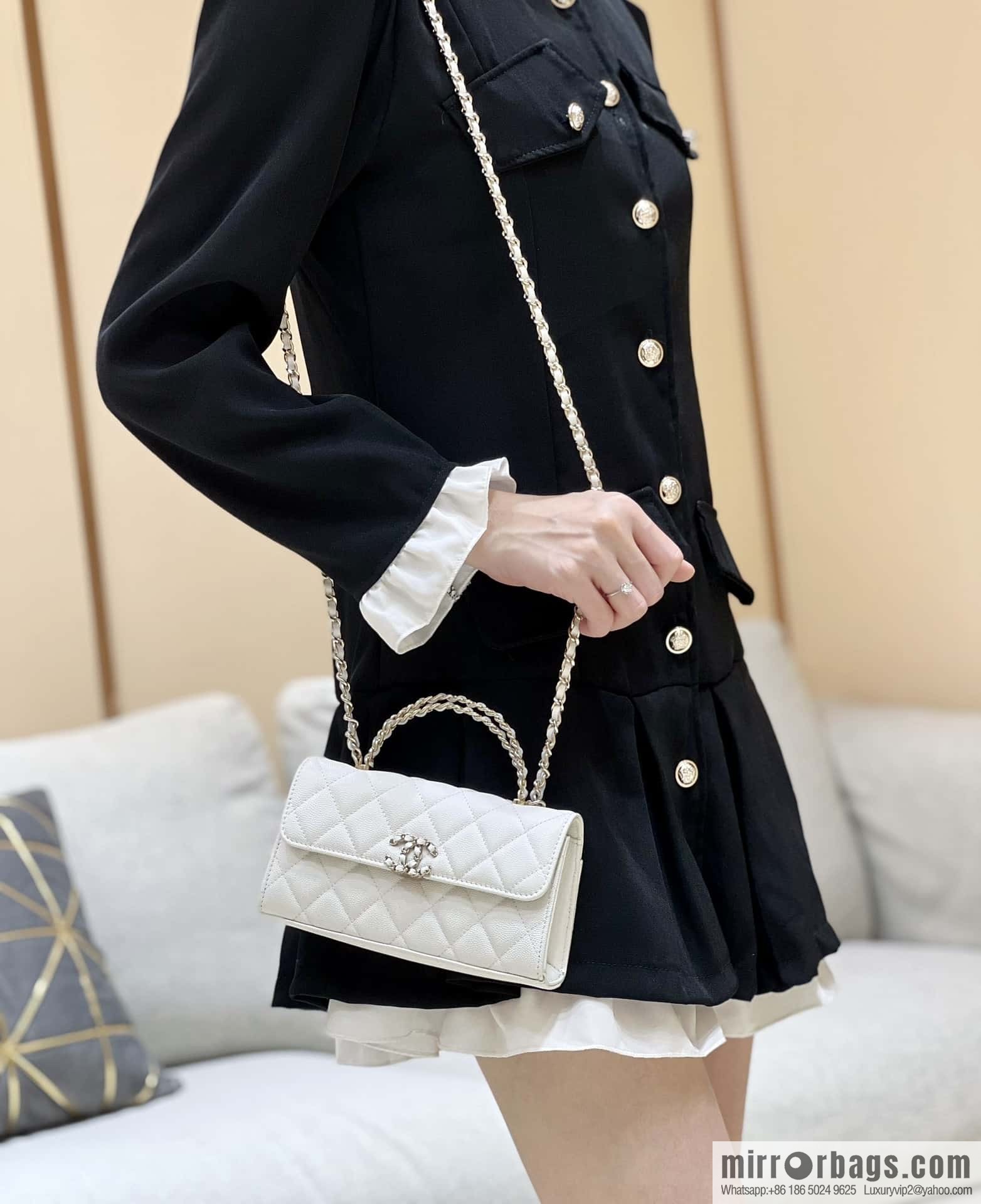 CHANEL 23P spring and summer trailer series Kelly leather handle bag AP3238 white