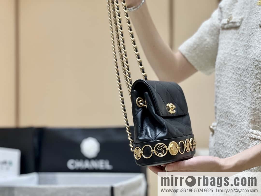 CHANEL 23B autumn and winter trailer series, badge double backpack AS4275
