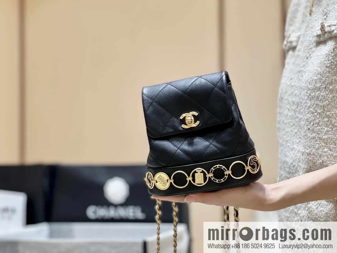 CHANEL 23B autumn and winter trailer series, badge double backpack AS4275