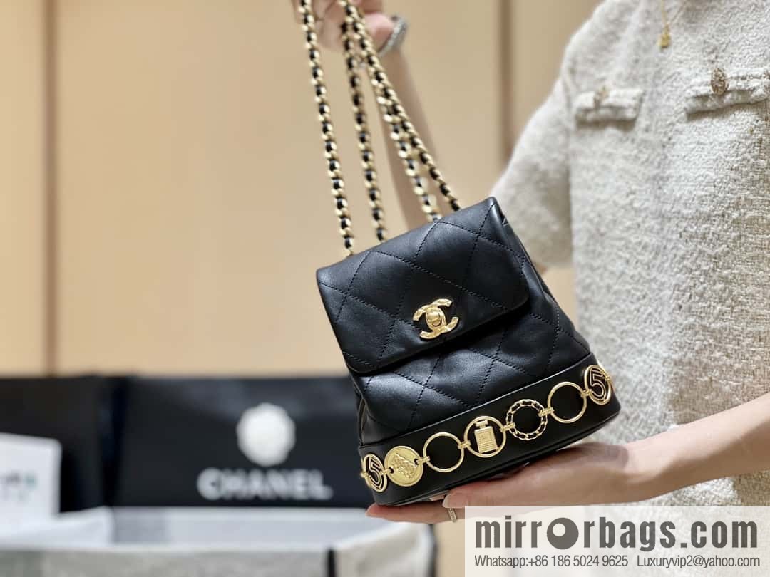CHANEL 23B autumn and winter trailer series, badge double backpack AS4275