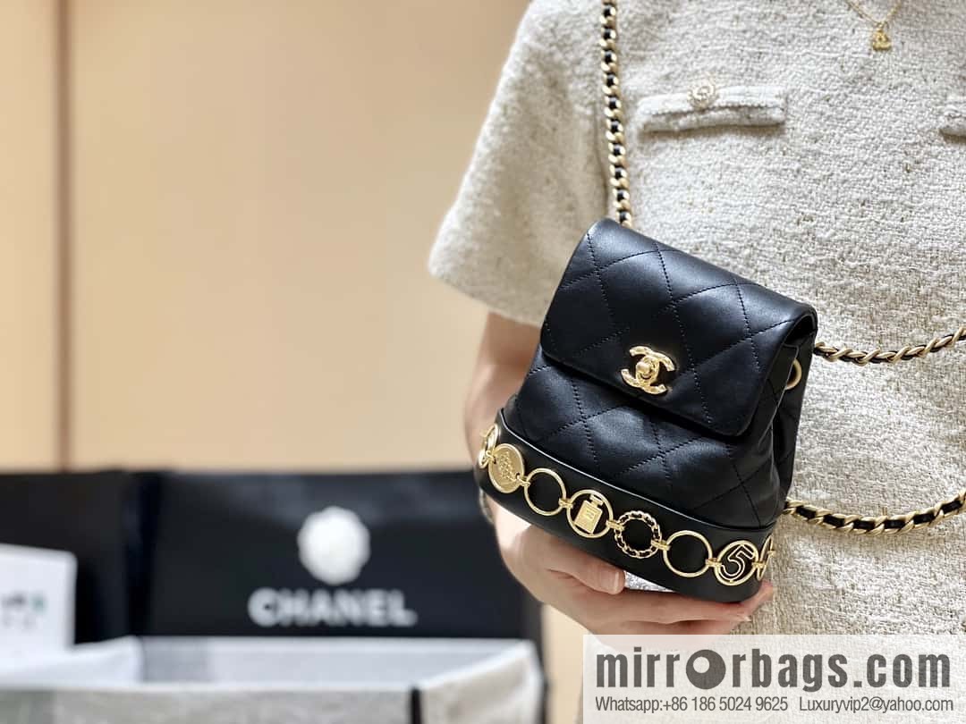 CHANEL 23B autumn and winter trailer series, badge double backpack AS4275
