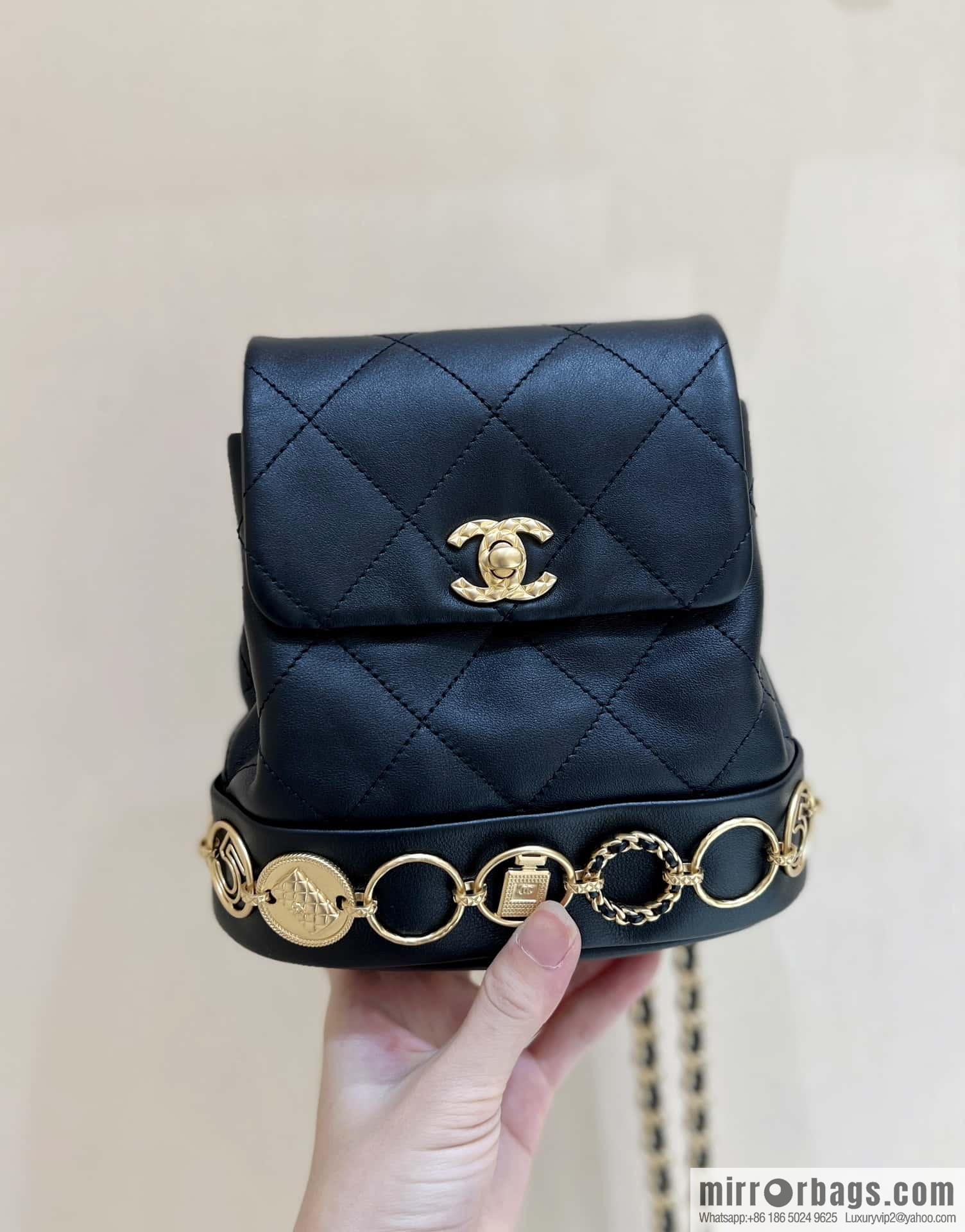 CHANEL 23B autumn and winter trailer series, badge double backpack AS4275