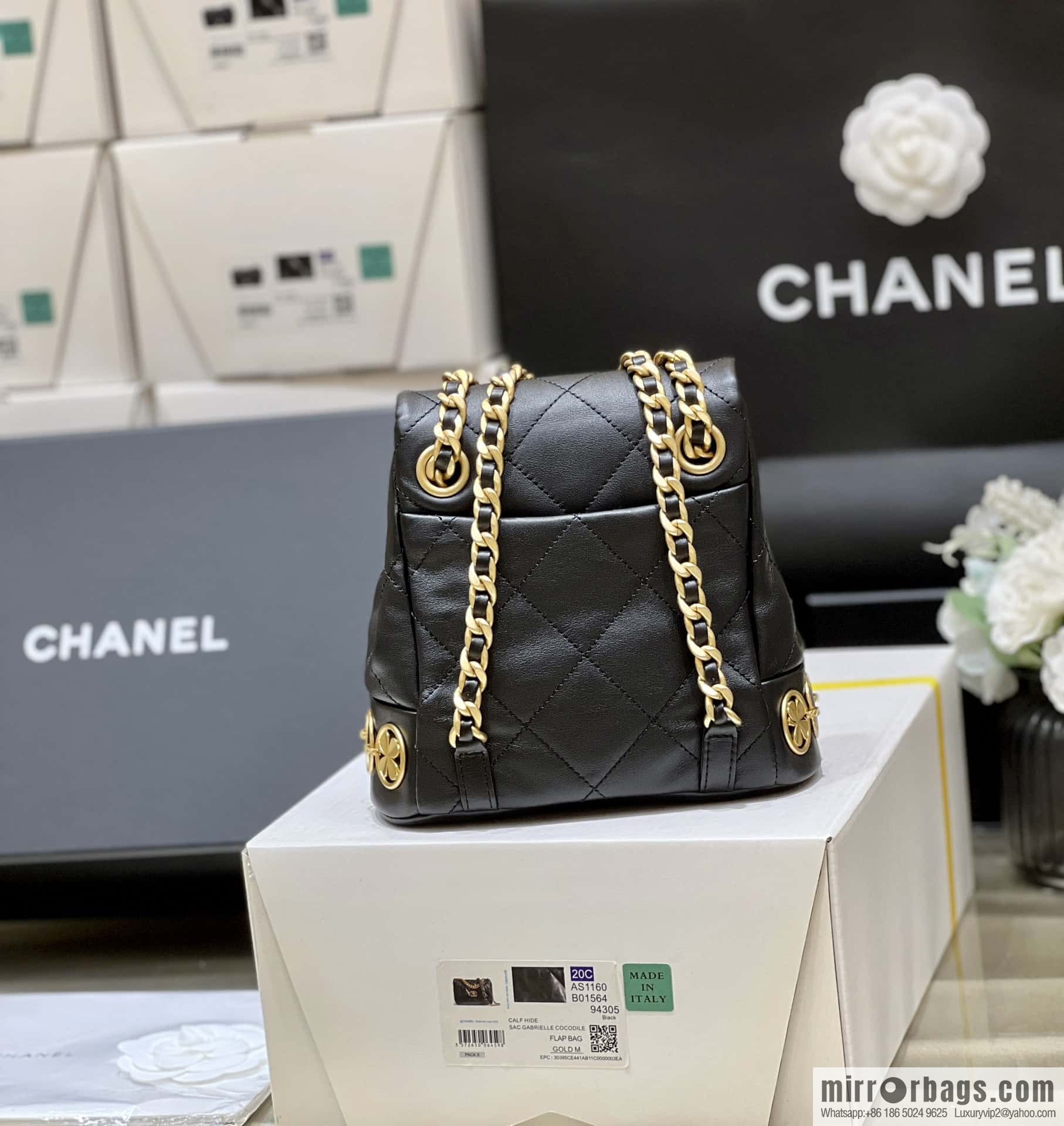 CHANEL 23B autumn and winter trailer series, badge double backpack AS4275